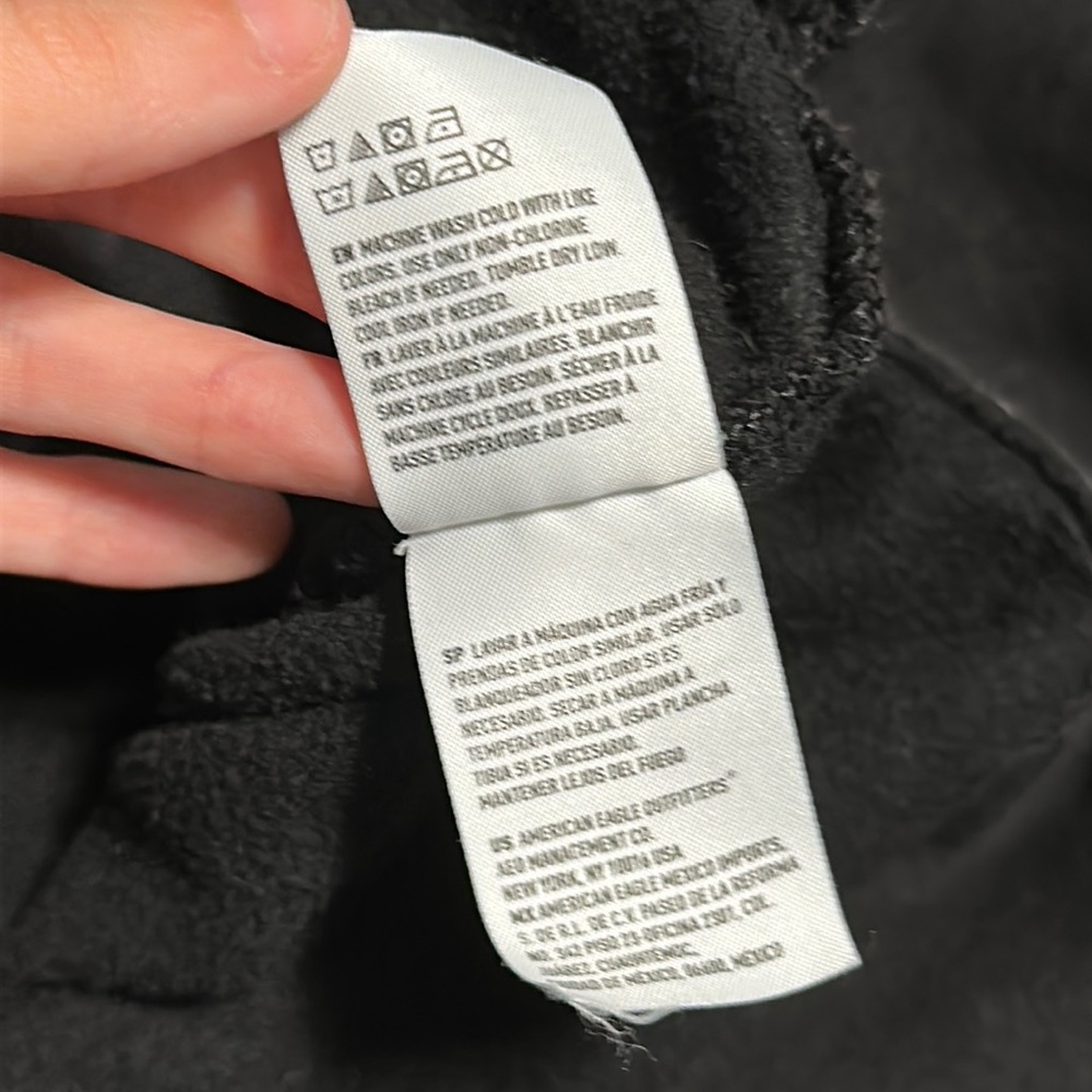 Women's American Eagle "Super Soft" Black Sweater - Picture 9 of 9